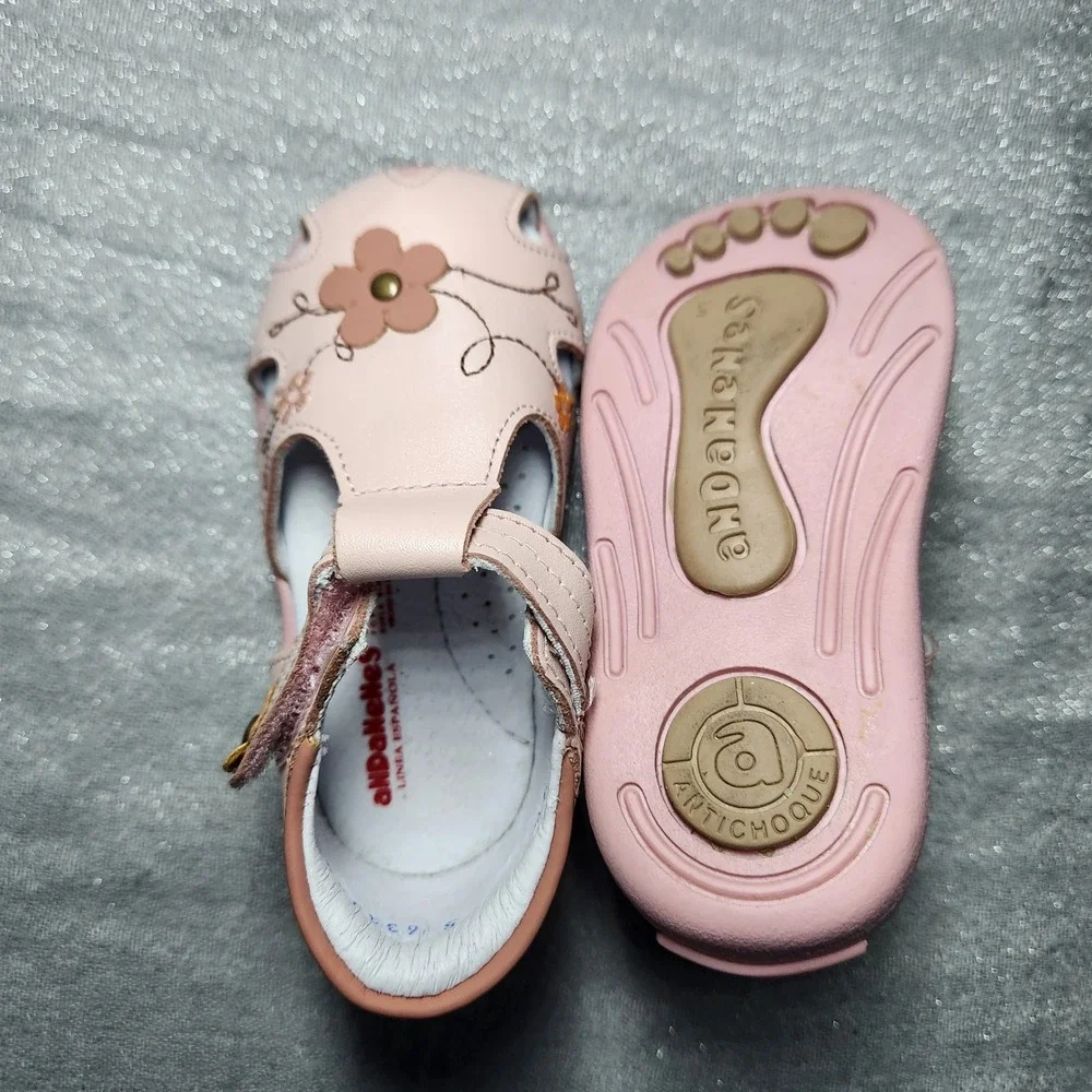 Andanenes Kids Pink Leather Floral T-Strap Closed Toe Sandals Shock Absorb
